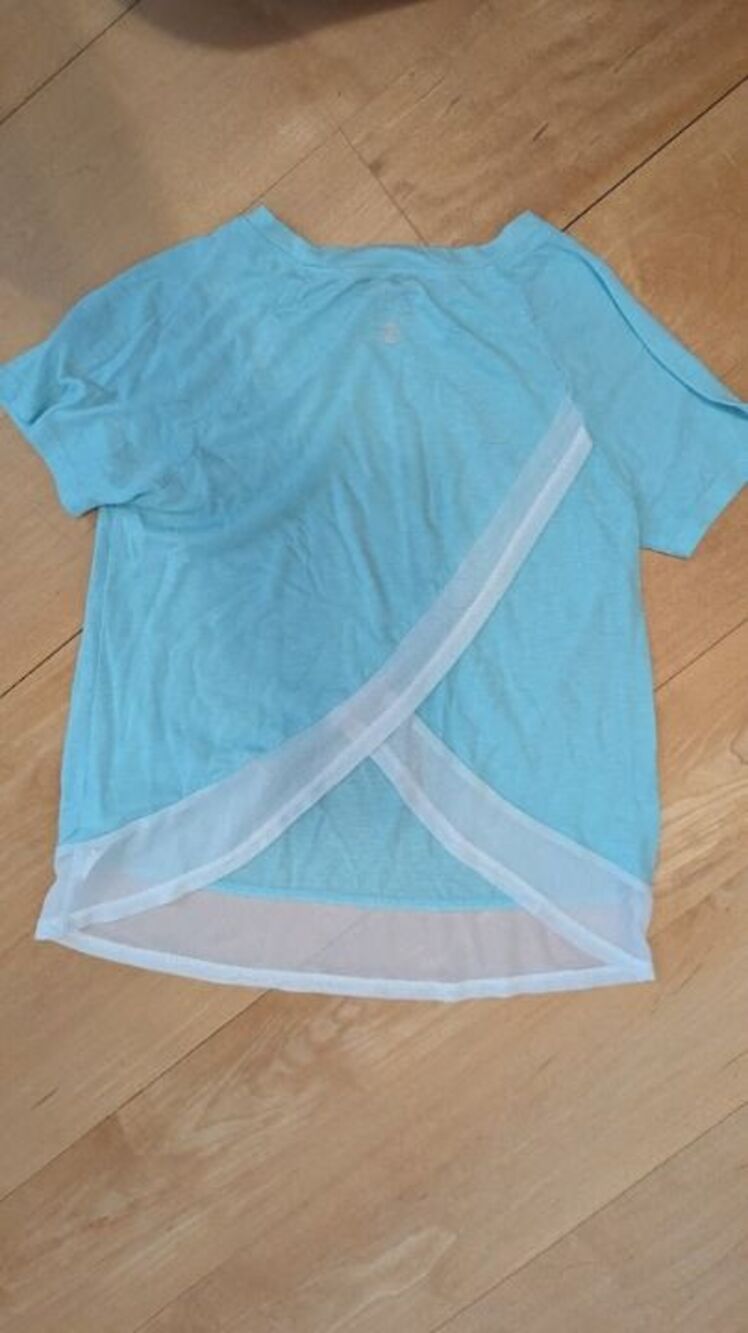 NFS do not buy Zella Girl 8/10 EUC blue shirt with white mesh trim crossover
